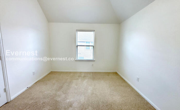 Building Photo - 4811 Sunset Park Ln