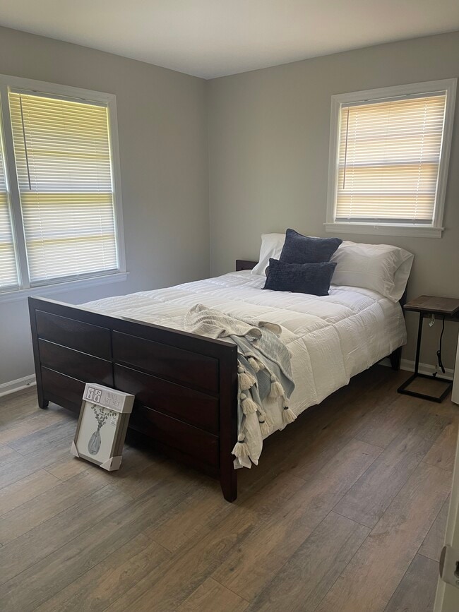 Building Photo - 225 William Hardin Rd