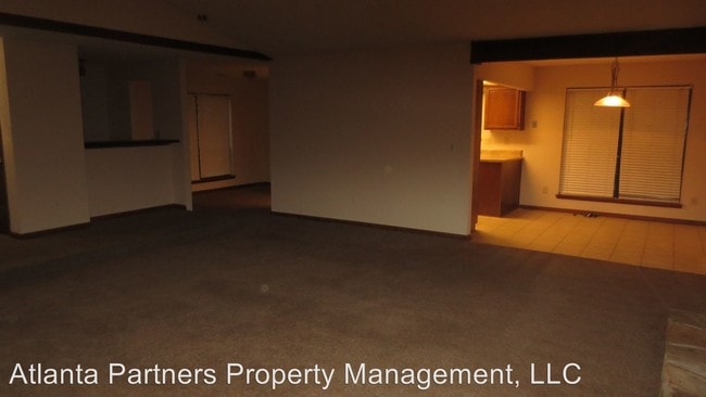 Building Photo - 3 br, 2 bath House - 664 Oxford Hall Dr