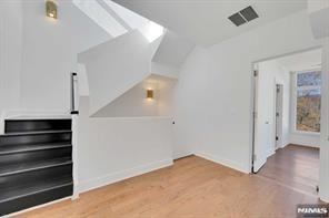Building Photo - 11 Vela Way