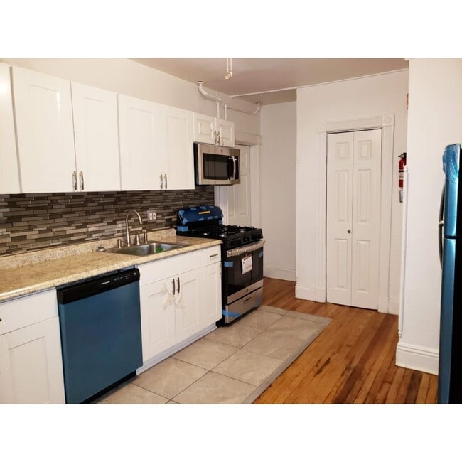 Kitchen - 11 Fulton Ave