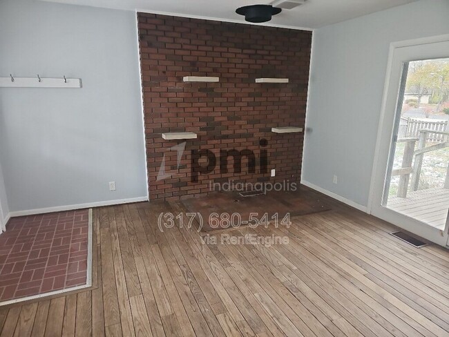 Building Photo - 7056 Caroline Ave