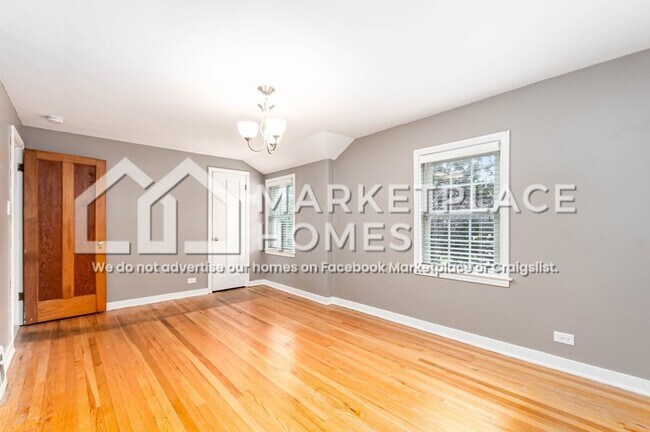 Building Photo - 2604 Elm St