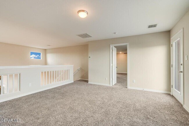 Building Photo - 123 Ruth Trl