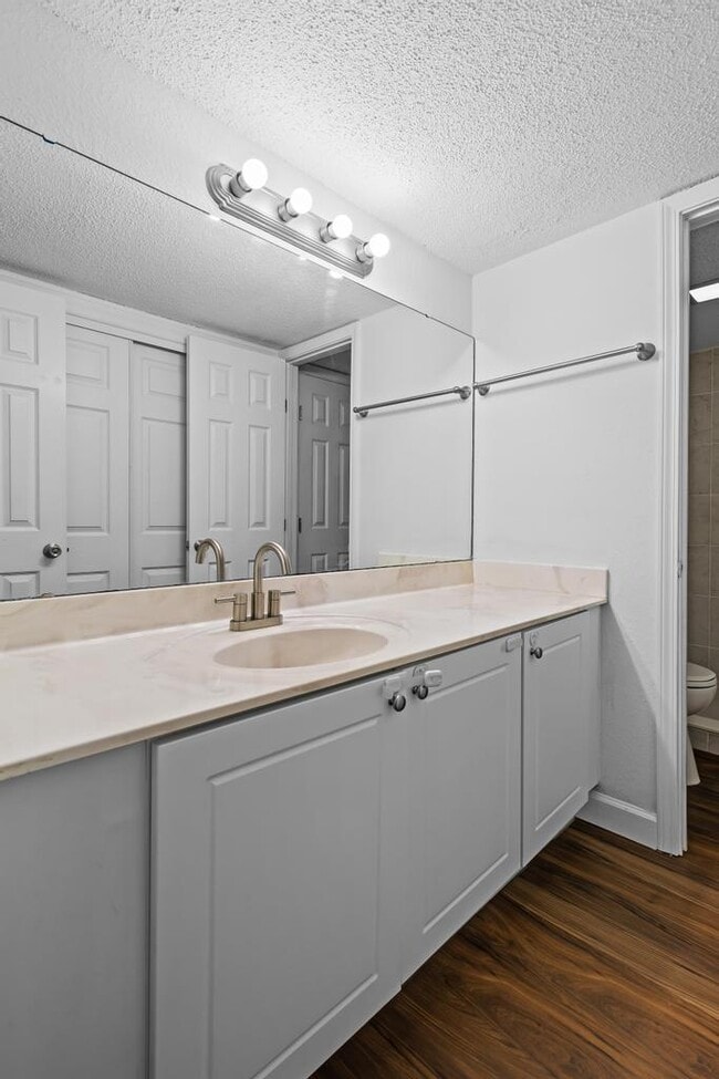 Building Photo - 3918 La Mirada Dr N