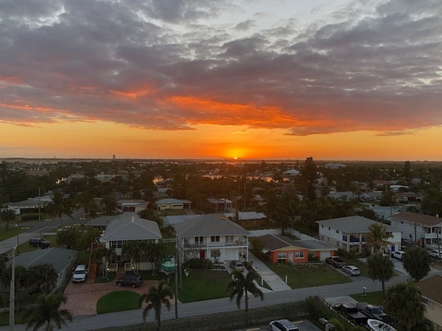 Building Photo - 355 S Ocean Dr