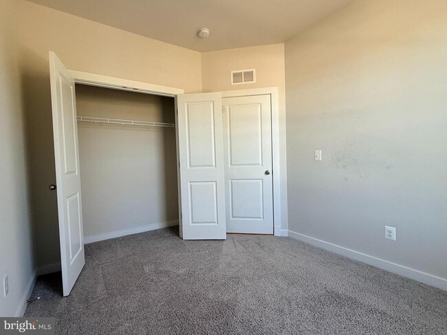 Building Photo - 315 Willis St