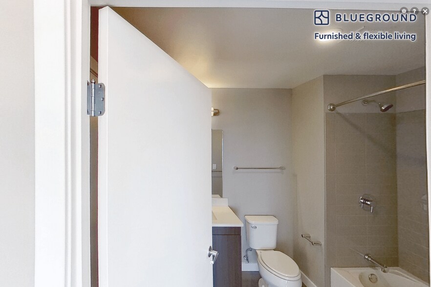 Building Photo - 1 Nashua St