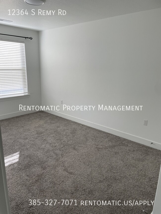 Building Photo - 12364 Remy Rd