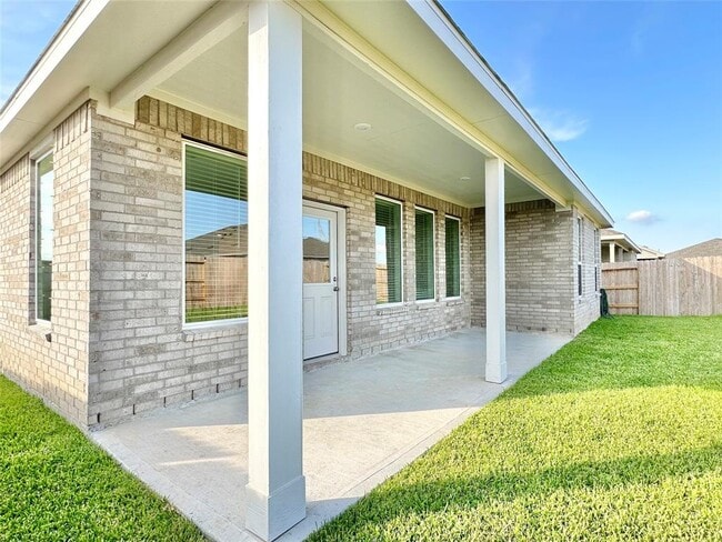 Building Photo - 2524 Lago Costa Dr