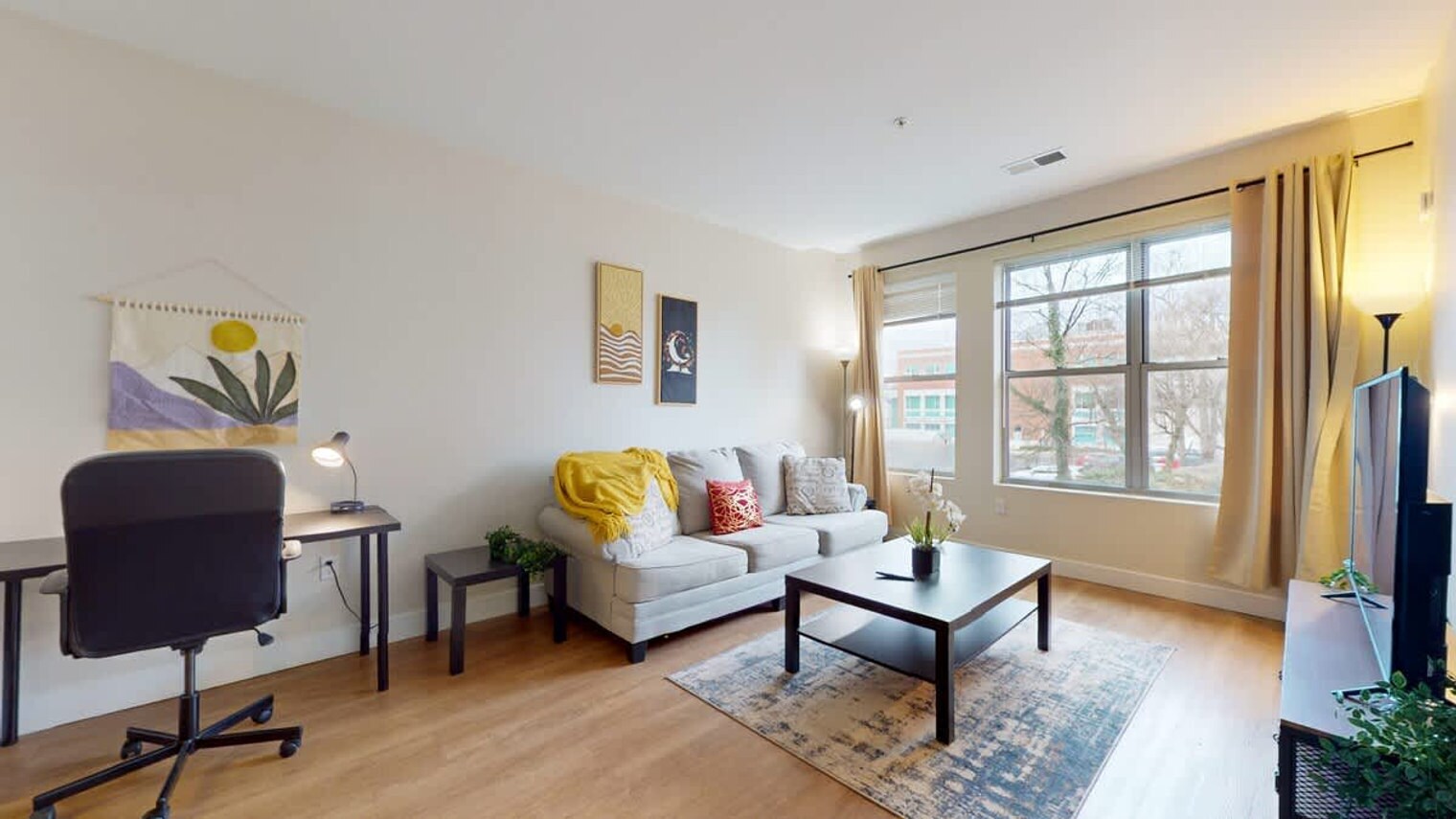 Building Photo - 545 Bedford St