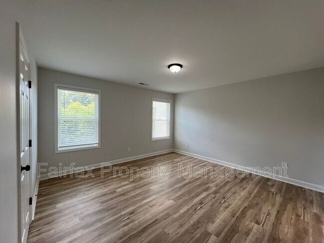 Building Photo - 1744 Morgantown Rd