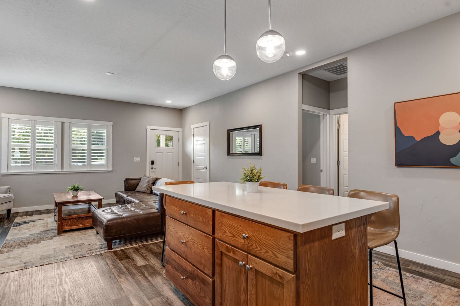 Building Photo - 1800 W Idaho St