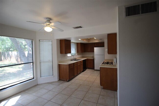 Building Photo - 5005 Cana Cove