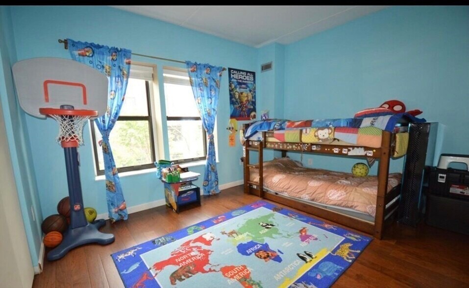 Building Photo - 14 Heron St