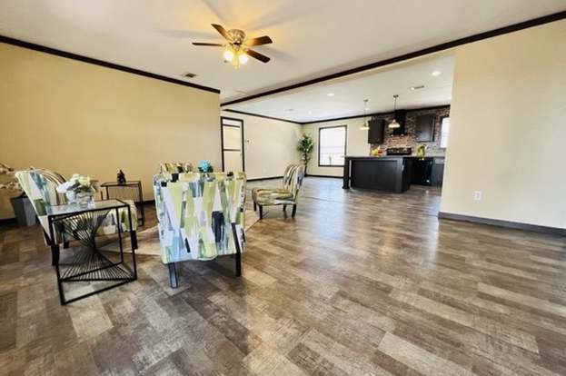 Building Photo - 833 CIMARRON-