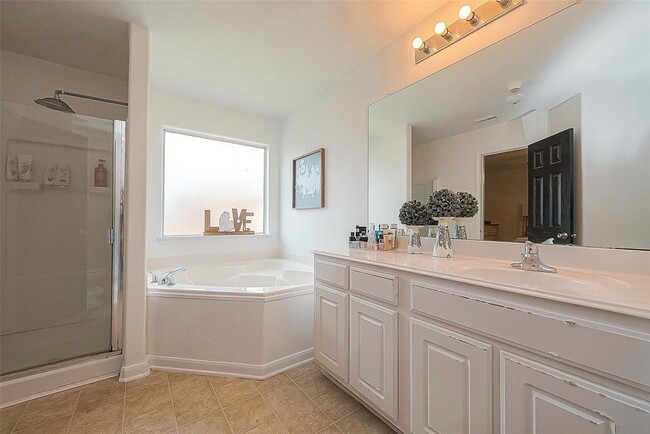 Building Photo - 6818 Garnet Trail Ln