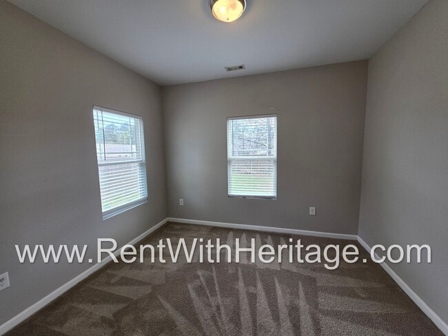 Building Photo - Awesome Ranch / Popular Carrollton Schools/ Near Adamson Square