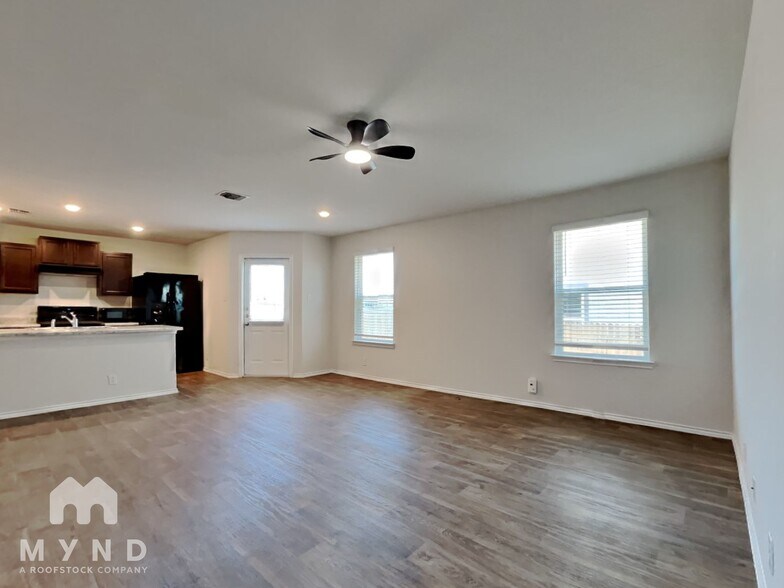 Building Photo - 5722 Tranquil Cove