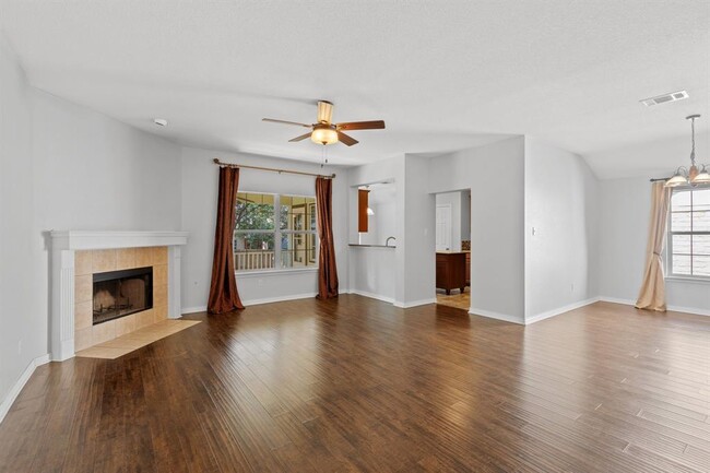 Building Photo - 1609 Abbey Ln