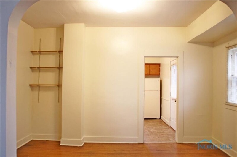 Building Photo - 343 N Grove St