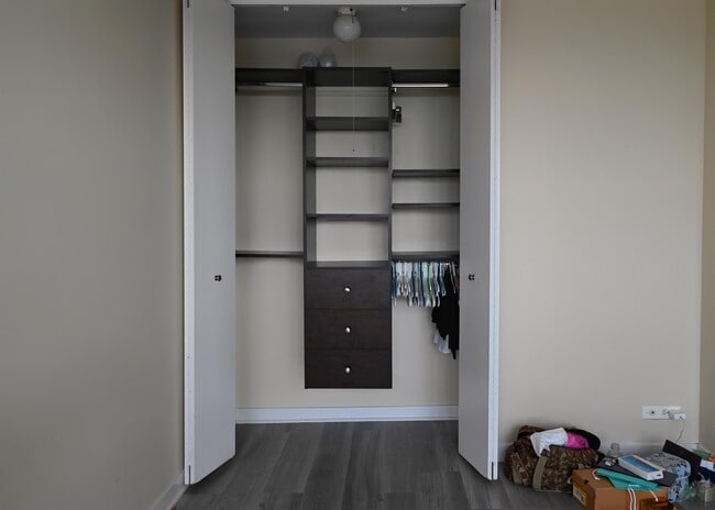 Building Photo - 655 W Irving Park Rd