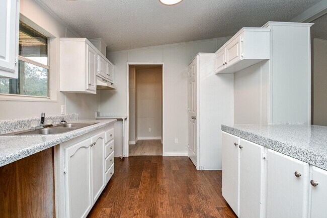 Building Photo - 12754 Roy Harris Loop