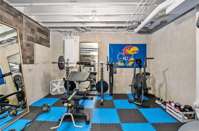 Building Photo - 13900 W 54th Terrace