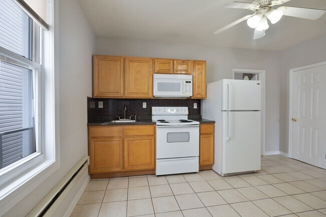 Building Photo - 524 N Preston St