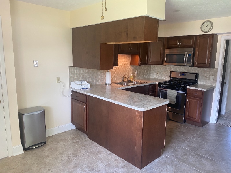 Building Photo - 13857 Whitney Rd