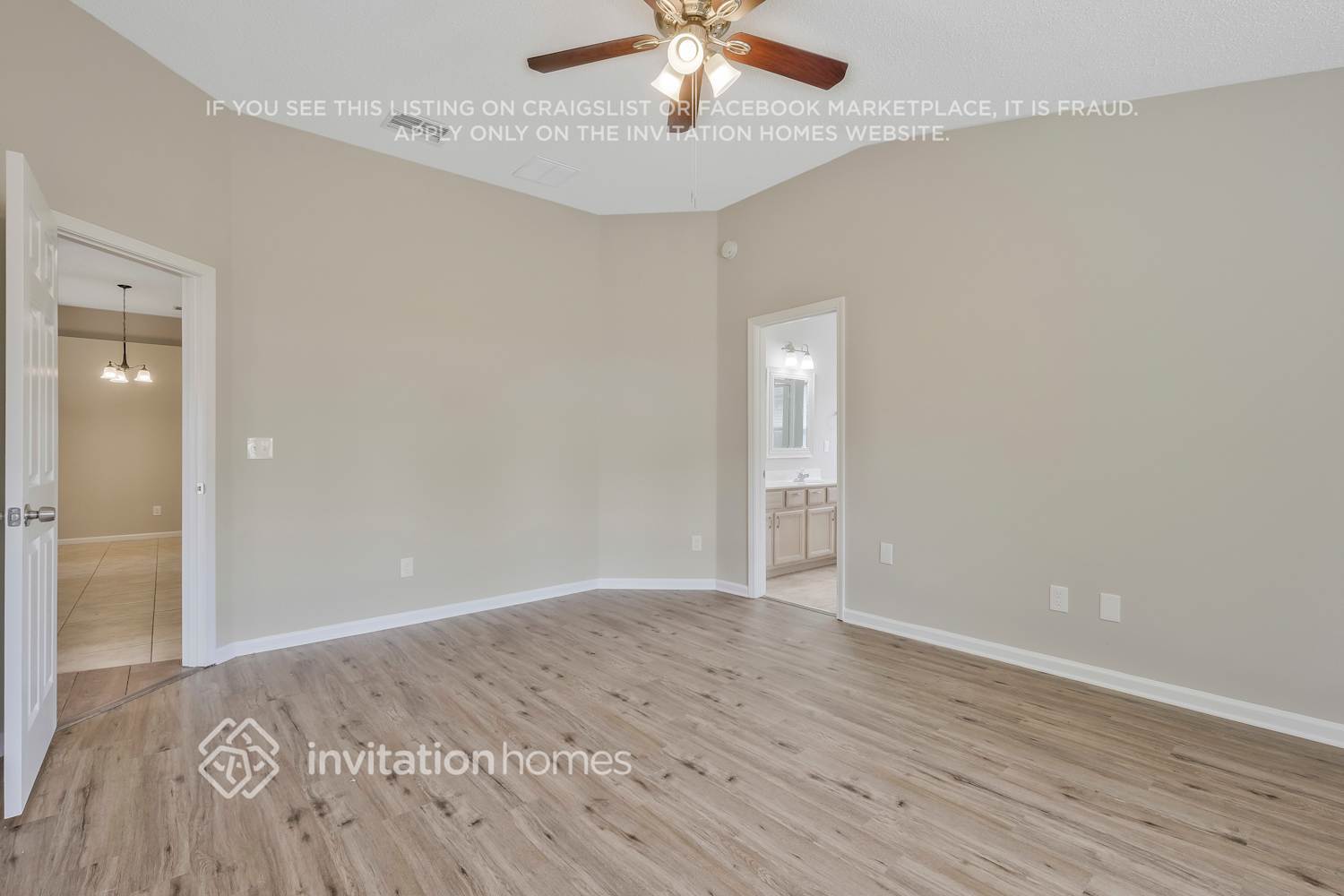 Building Photo - 1800 Northglen Cir