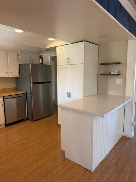 Building Photo - 6124 N 18th Dr