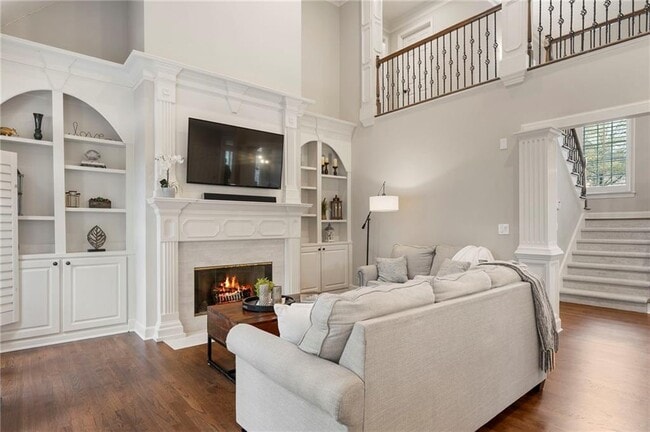 Building Photo - 6005 Oakbury Ln