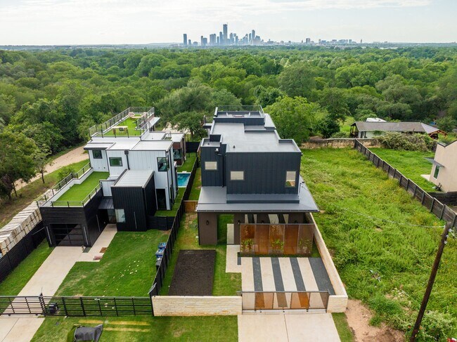 Building Photo - 412 Kemp St