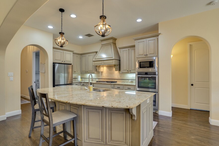 Building Photo - 1604 Woodrose Ct