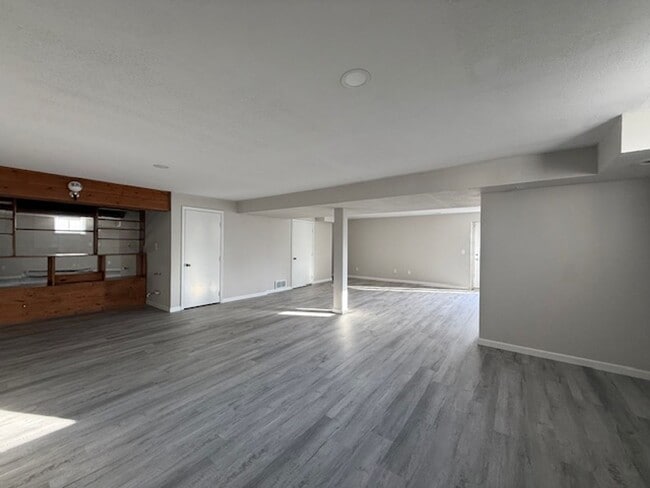 Building Photo - 3 Bedroom with Finished Walk Out Basement!