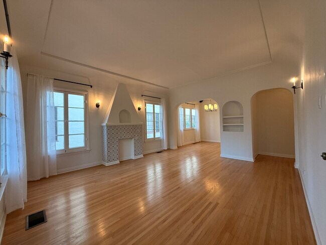 Living Room - 1439 S Holt Ave