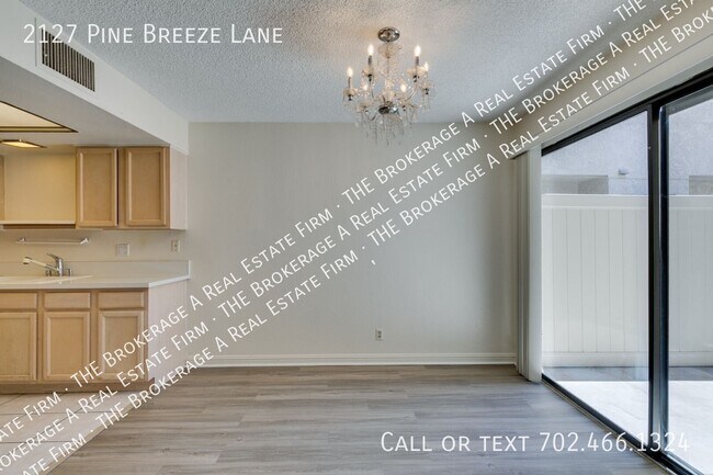 Building Photo - 2127 Pine Breeze Ln
