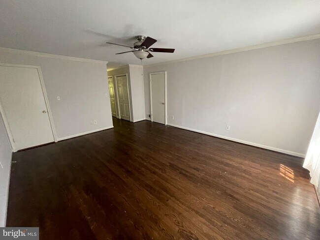 Building Photo - 9609 Barkston Ct