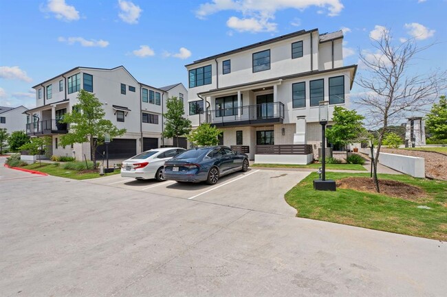Building Photo - 701 Ariana Ct