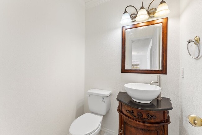 Building Photo - 4013 Southbrook Ct