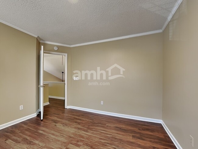 Building Photo - 505 Westminster Dr