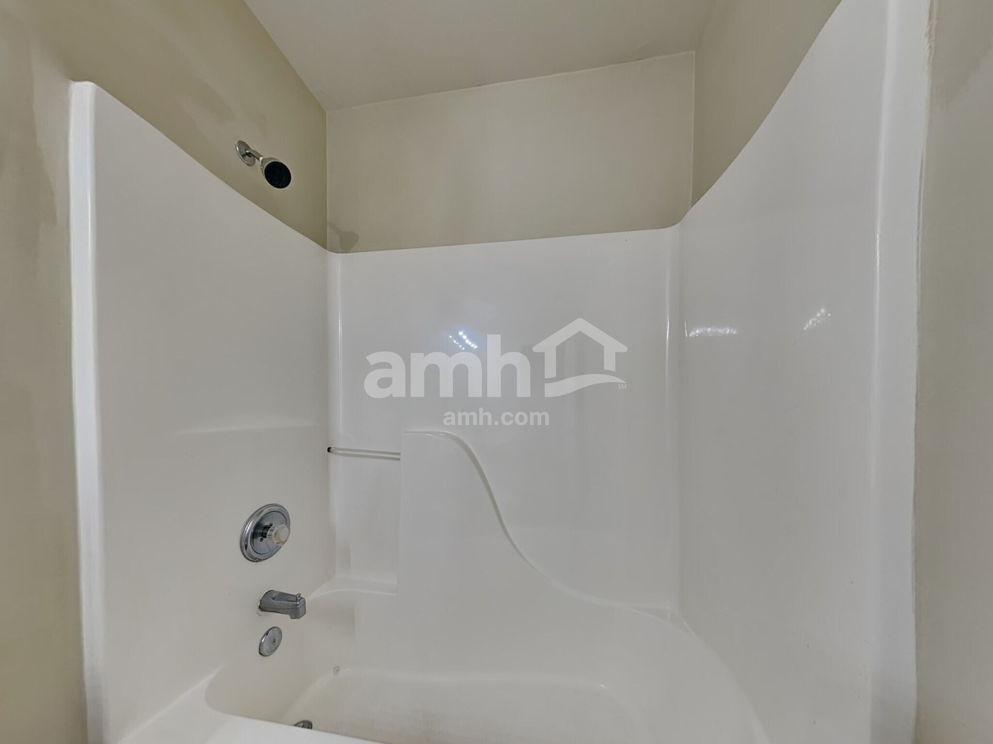 Building Photo - 6216 Roseway Ct