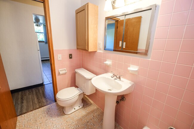 Building Photo - Snelling Place Apartments