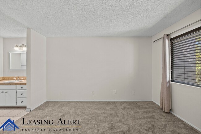 Building Photo - 27666 Nugget Dr