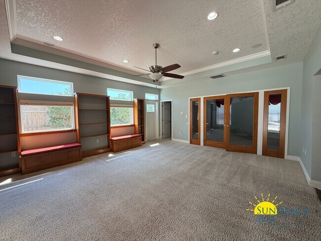 Building Photo - 4504 Boca Dr