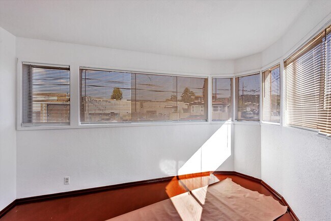 Building Photo - 6033 Foothill Blvd