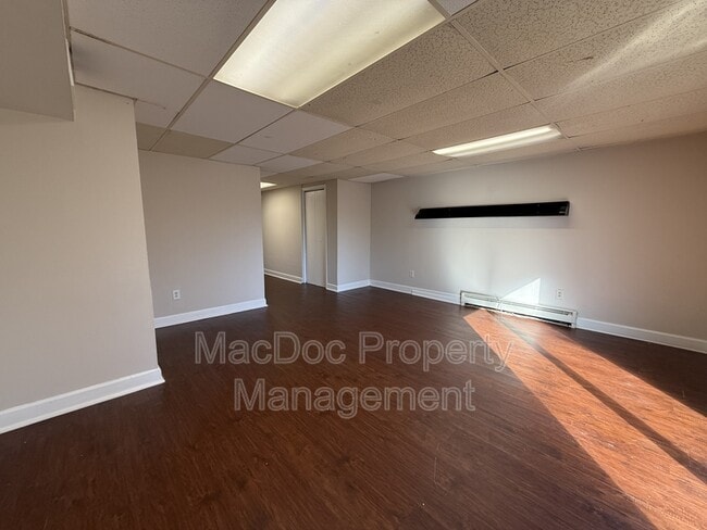 Building Photo - 534 Olde Greenwich Cir