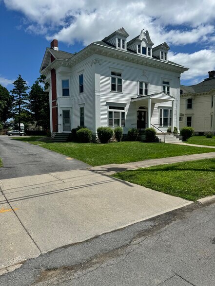 Building Photo - 217 Keyes Ave