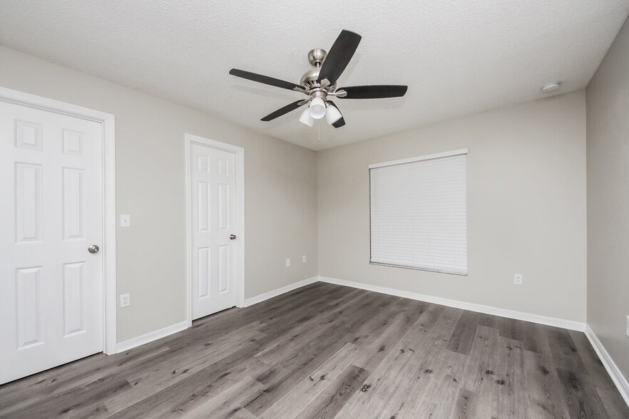 Building Photo - 2928 Dana Ln